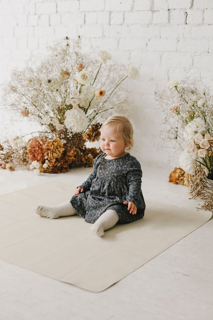 Organic Cotton Dress Winter Floral | Wylder Shop Organic Cotton Dress Winter Floral | Wylder Shop